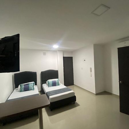 Hotel Jardin Plaza By Sgh Cali Buitenkant foto