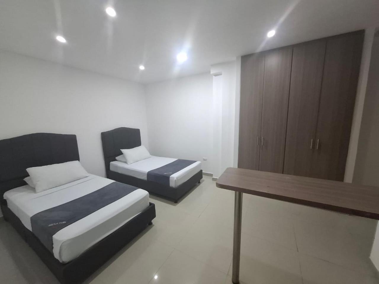Hotel Jardin Plaza By Sgh Cali Buitenkant foto