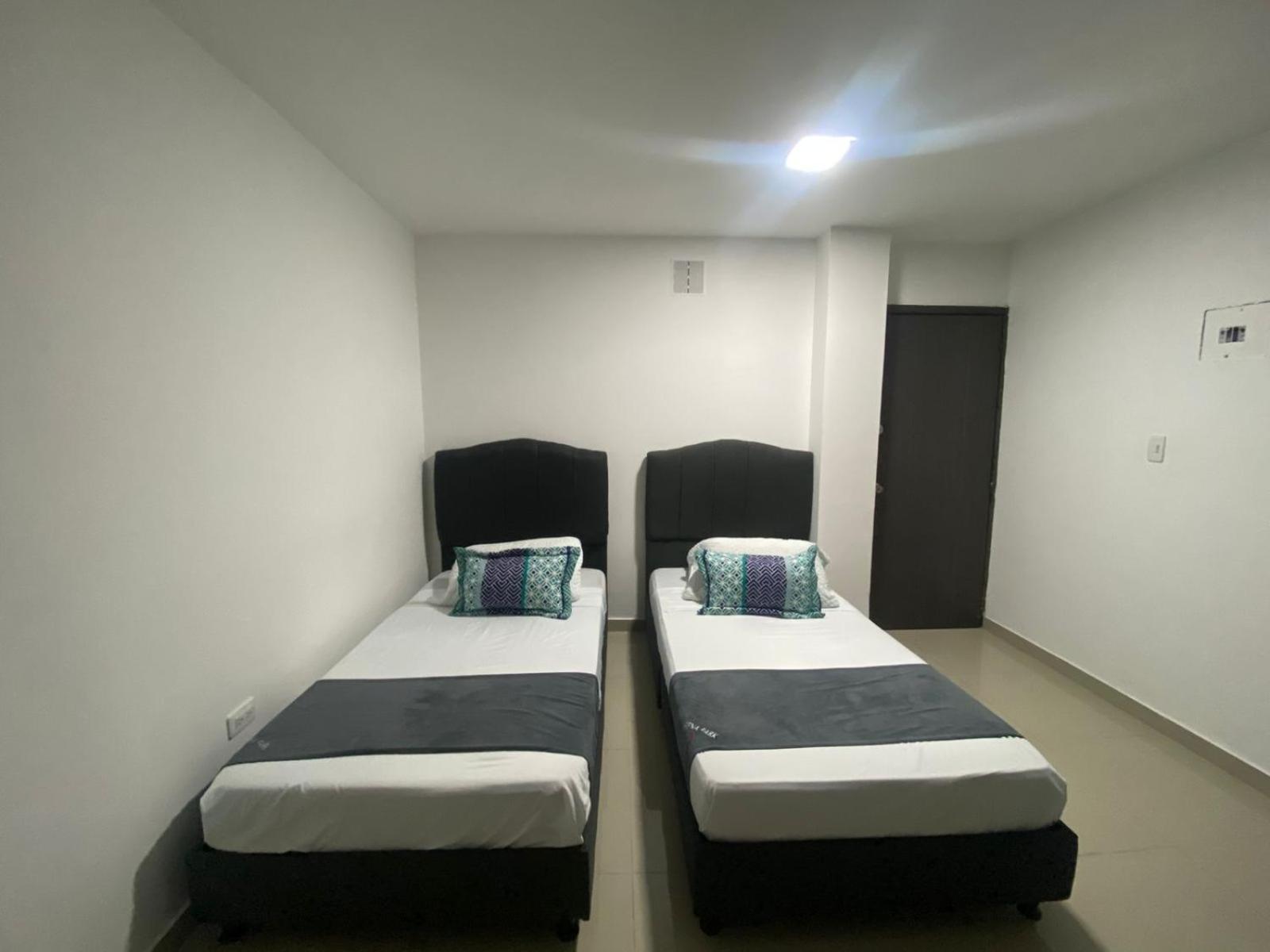 Hotel Jardin Plaza By Sgh Cali Buitenkant foto